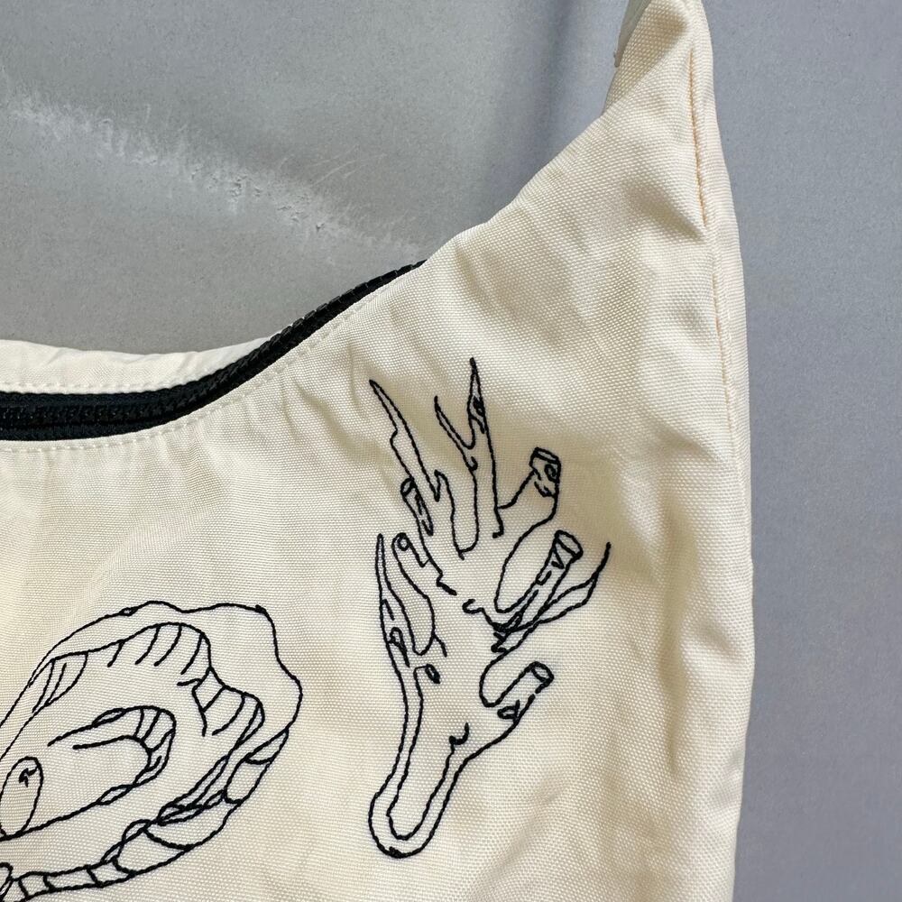 Baggu Medium nylon crescent bag in Embroidered Shells crossbody adjustable NWT - Picture 16 of 16